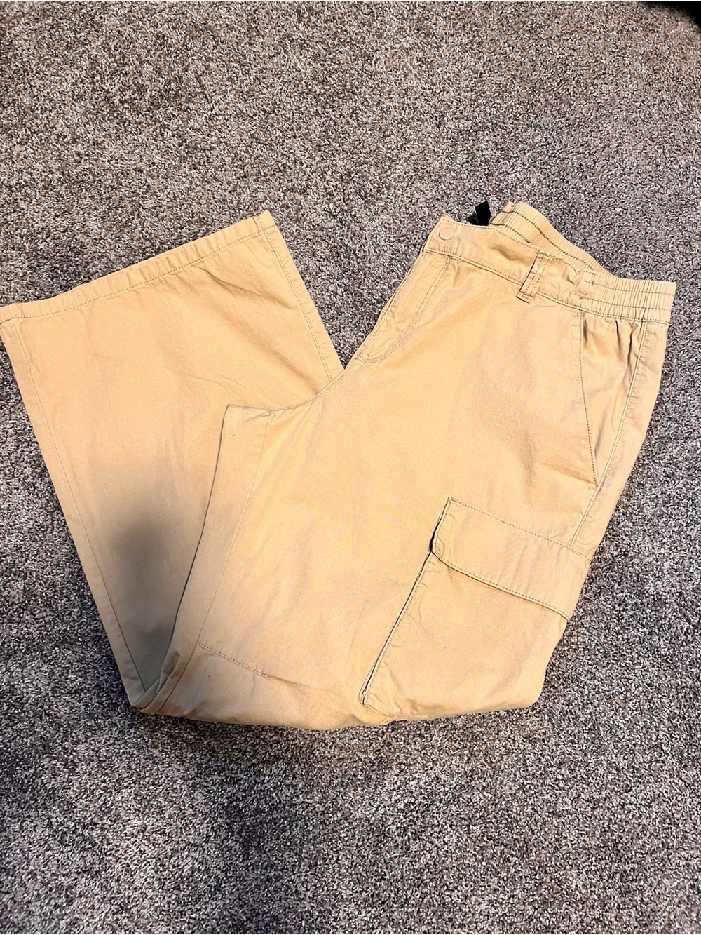 H&M Divided Women's Boot Cut Cargo Pants in Light Tan